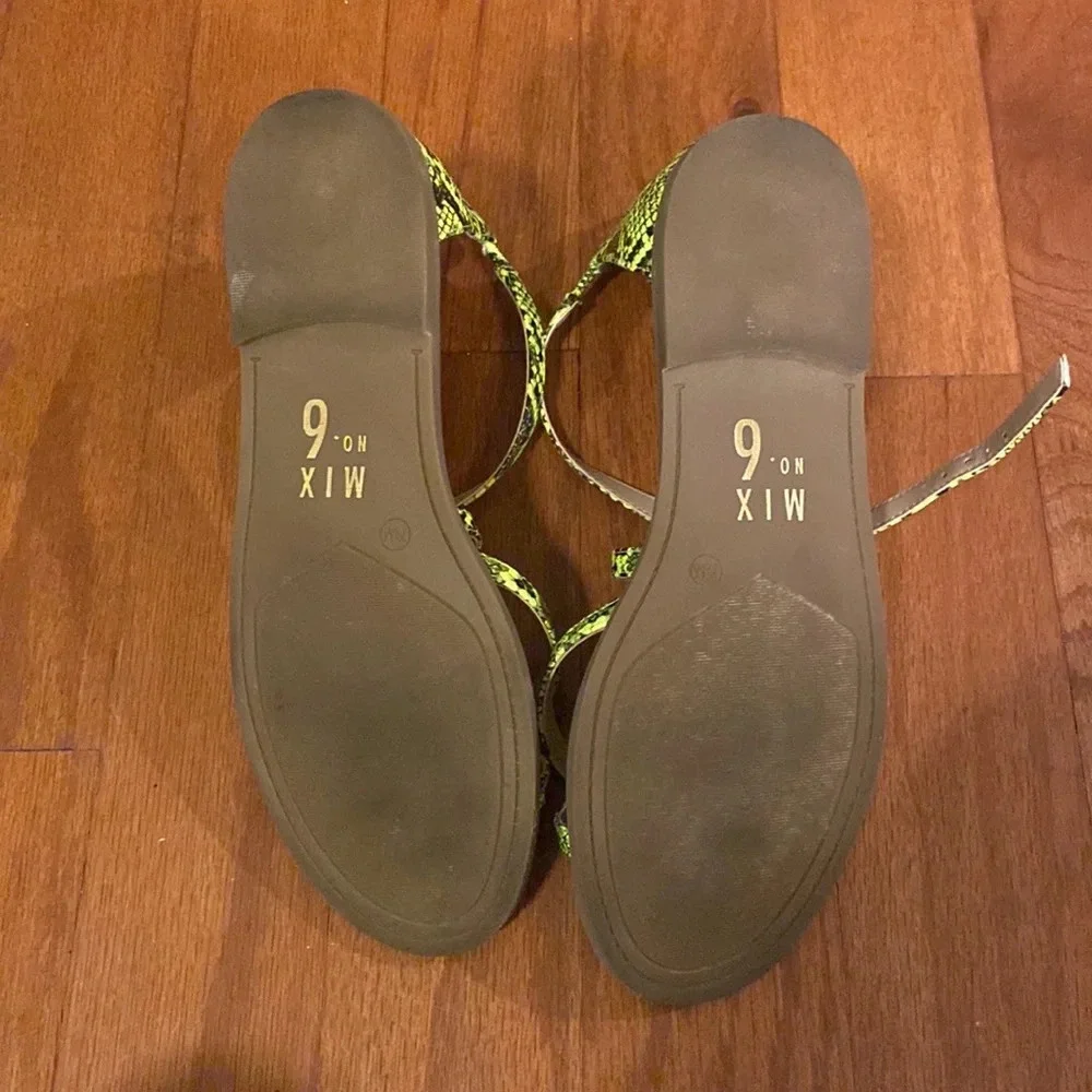 Barely worn sandals—like new!
